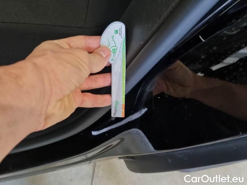 Peugeot  3008 PEUGEOT  / 2020 / 5P / SUV BLUEHDI 130 EAT8 SeS ACTIVE PACK #107