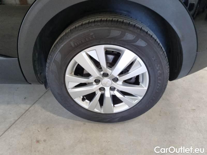 Peugeot  3008 PEUGEOT  / 2020 / 5P / SUV BLUEHDI 130 EAT8 SeS ACTIVE PACK #86