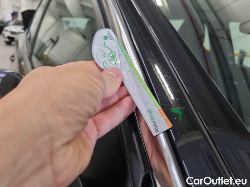 Peugeot  3008 PEUGEOT  / 2020 / 5P / SUV BLUEHDI 130 EAT8 SeS ACTIVE PACK #28