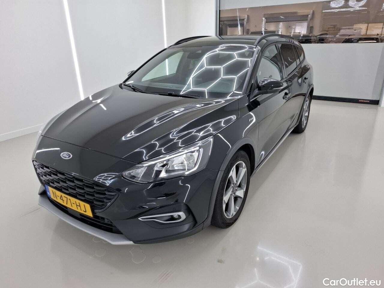 Ford  Focus 1.5 EcoB. Act. XBns #1