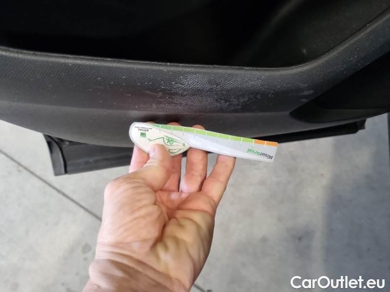 Peugeot  3008 PEUGEOT  / 2020 / 5P / SUV BLUEHDI 130 EAT8 SeS ACTIVE PACK #105