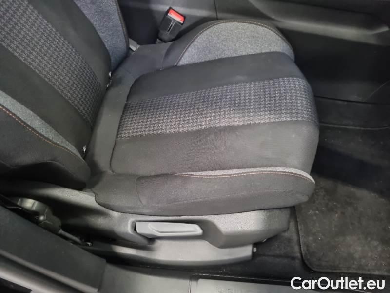 Peugeot  3008 PEUGEOT  / 2020 / 5P / SUV BLUEHDI 130 EAT8 SeS ACTIVE PACK #14