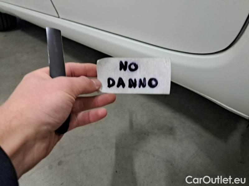 Fiat  Panda FIAT  / 2011 / 5P / BERLINA 1.0 FIREFLY 70CV SeS HYBRID #50