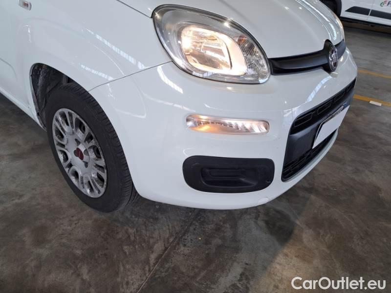 Fiat  Panda FIAT  / 2011 / 5P / BERLINA 1.2 69CV SeS E6D-TEMP EASY #30