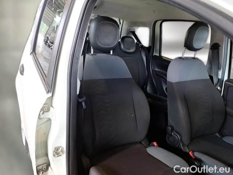 Fiat  Panda FIAT  / 2011 / 5P / BERLINA 1.2 69CV SeS E6D-TEMP EASY #13