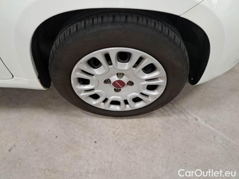 Fiat  Panda FIAT  / 2011 / 5P / BERLINA 1.0 FIREFLY 70CV SeS HYBRID #58