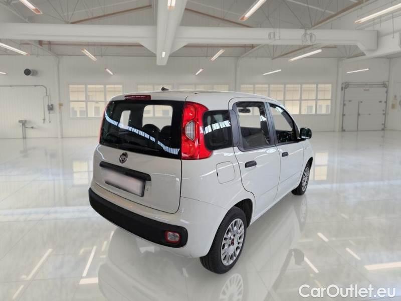 Fiat  Panda FIAT  / 2011 / 5P / BERLINA 1.2 69CV SeS E6D-TEMP EASY #2
