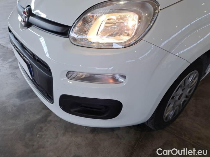 Fiat  Panda FIAT  / 2011 / 5P / BERLINA 1.2 69CV SeS E6D-TEMP EASY #25