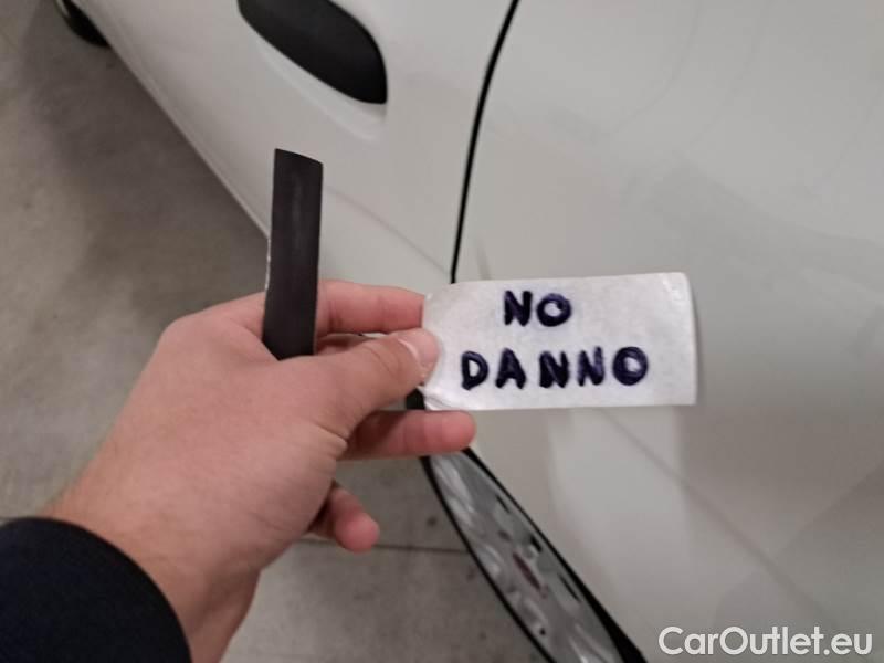 Fiat  Panda FIAT  / 2011 / 5P / BERLINA 1.0 FIREFLY 70CV SeS HYBRID #48