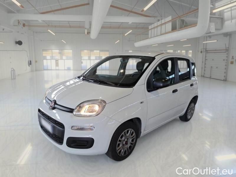 Fiat  Panda FIAT  / 2011 / 5P / BERLINA 1.2 69CV SeS E6D-TEMP EASY #1