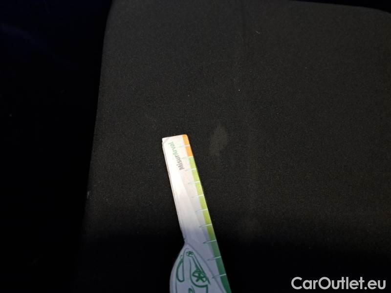 Fiat  Panda FIAT  / 2011 / 5P / BERLINA 1.2 69CV SeS E6D-TEMP EASY #90