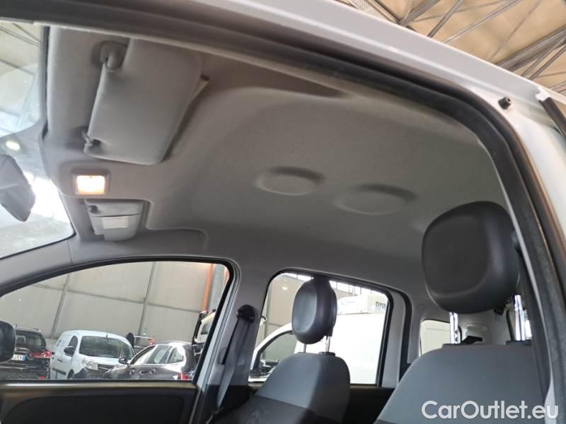 Fiat  Panda FIAT  / 2011 / 5P / BERLINA 1.2 69CV SeS E6D-TEMP EASY #72