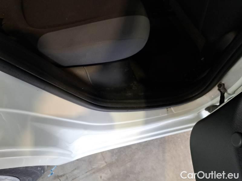 Fiat  Panda FIAT  / 2011 / 5P / BERLINA 1.2 69CV SeS E6D-TEMP EASY #101