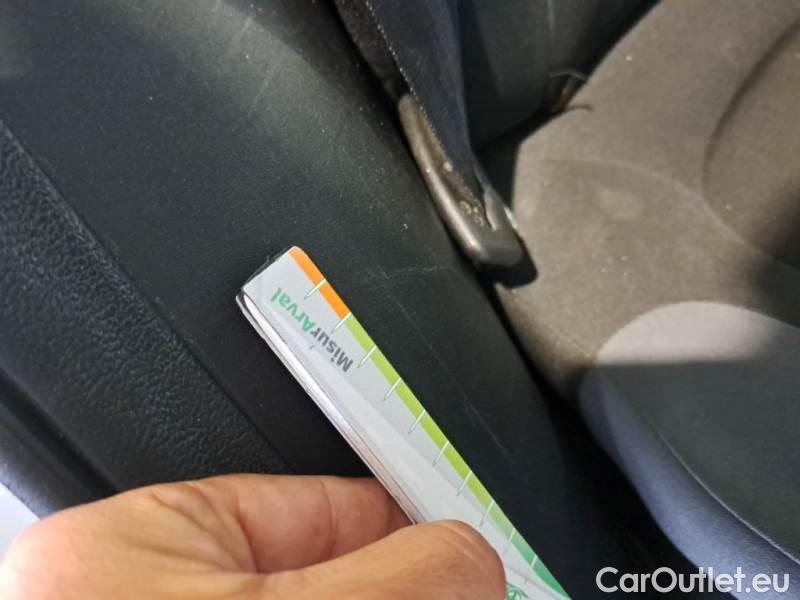 Fiat  Panda FIAT  / 2011 / 5P / BERLINA 1.2 69CV SeS E6D-TEMP EASY #104