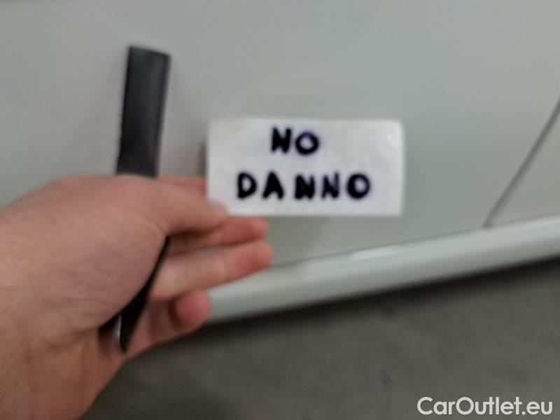 Fiat  Panda FIAT  / 2011 / 5P / BERLINA 1.0 FIREFLY 70CV SeS HYBRID #54