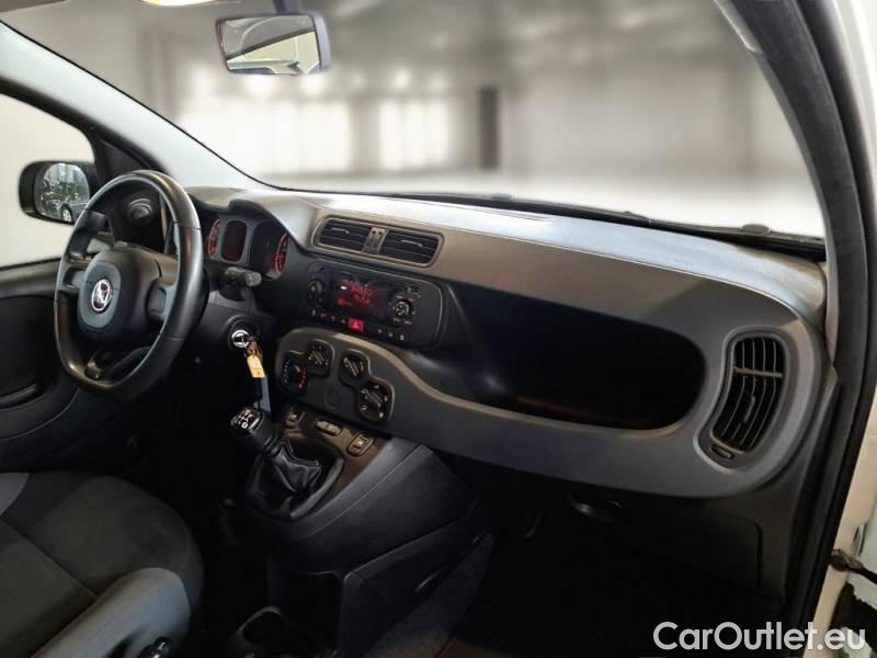 Fiat  Panda FIAT  / 2011 / 5P / BERLINA 1.2 69CV SeS E6D-TEMP EASY #3