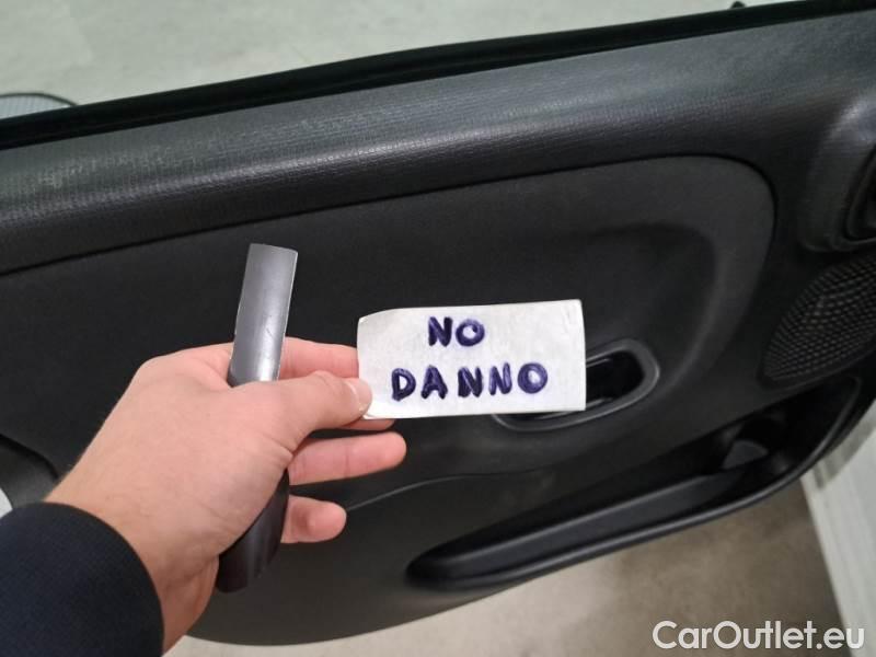 Fiat  Panda FIAT  / 2011 / 5P / BERLINA 1.0 FIREFLY 70CV SeS HYBRID #70