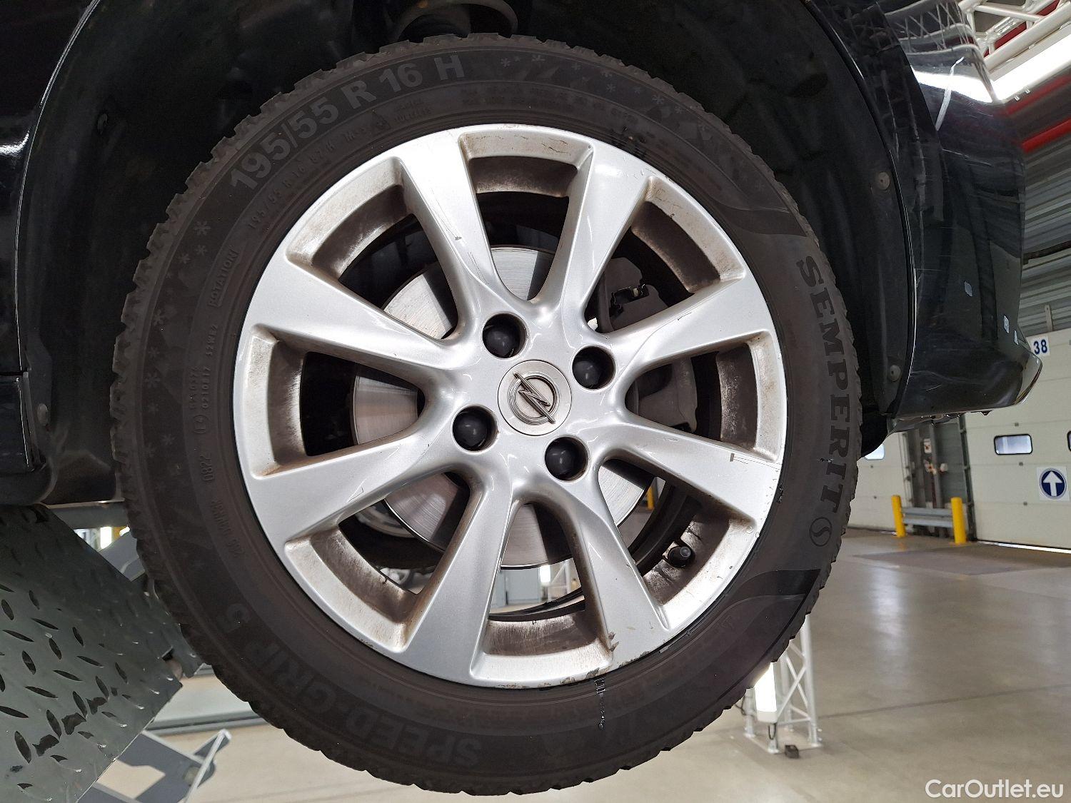 Opel  Corsa Opel,  '19, Opel  1.2 Turbo 74kW S/S Edition 5d #1