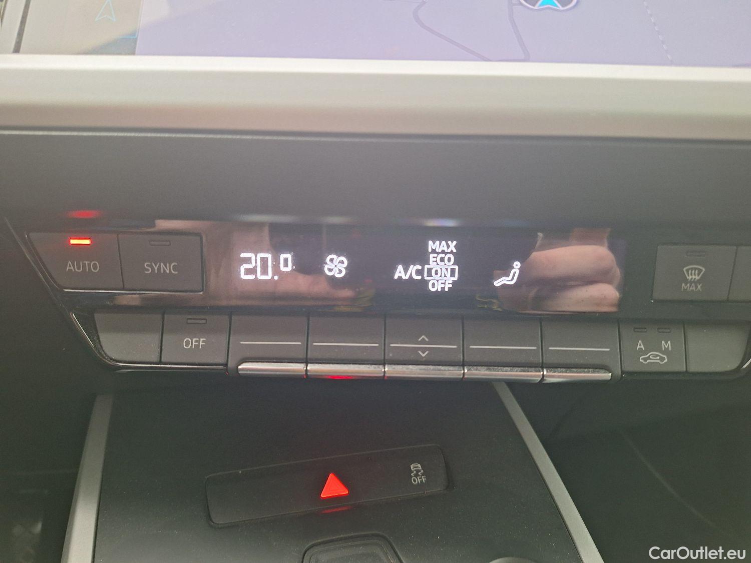 Audi  Q4 E-Tron Audi,  '21 BEV, Audi  40 e-tron Attraction 5d #21