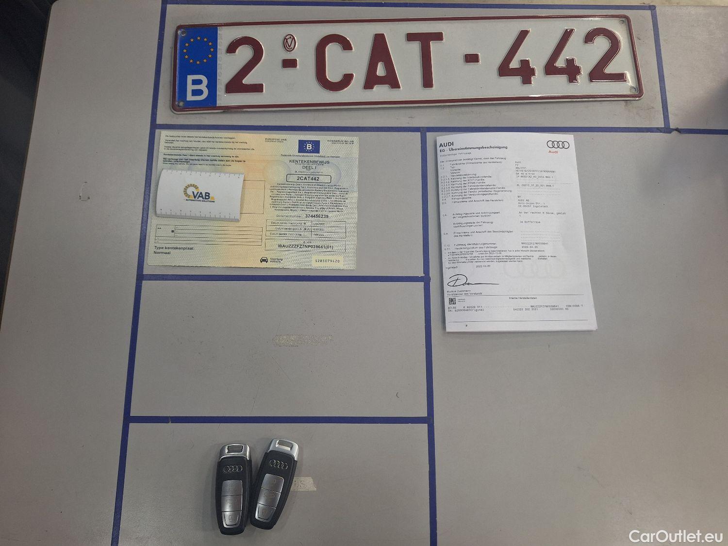 Audi  Q4 E-Tron Audi,  '21 BEV, Audi  40 e-tron Attraction 5d #15