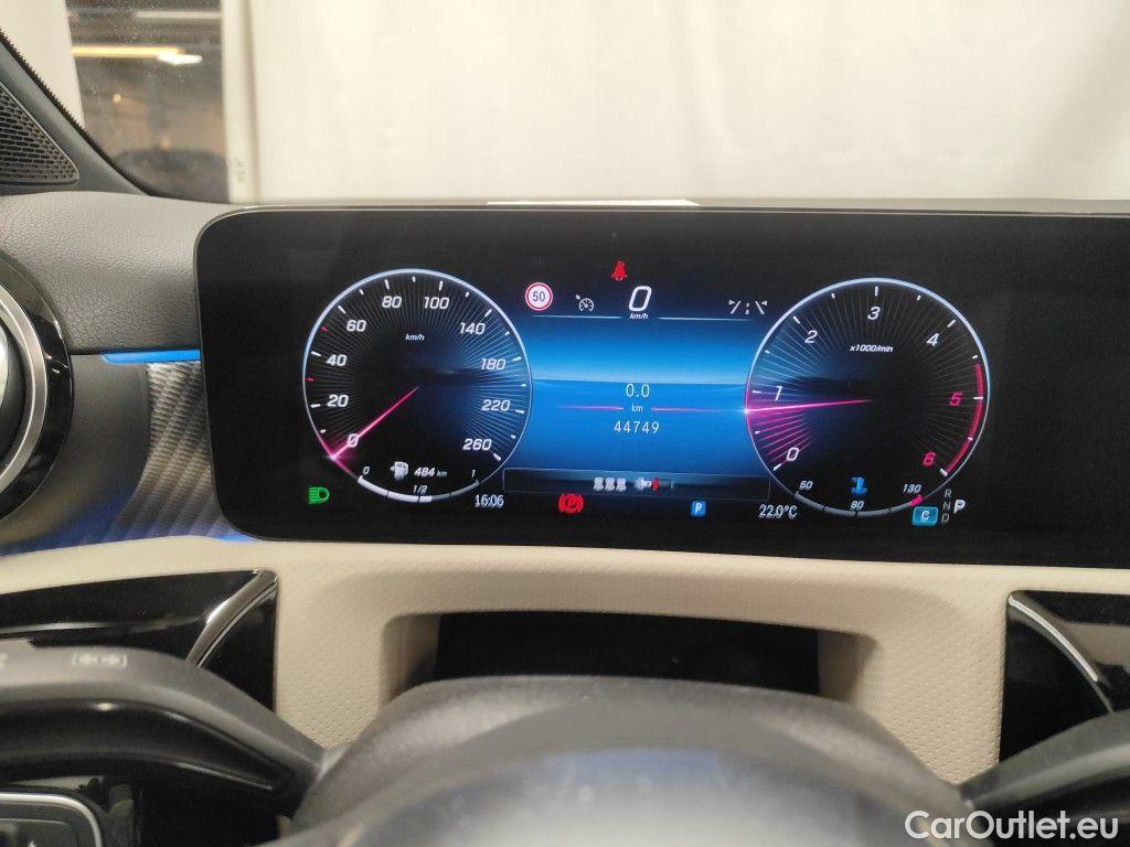 Mercedes  A-Klasse Mercedes-Benz  A 180 d Luxury Line 5d #6