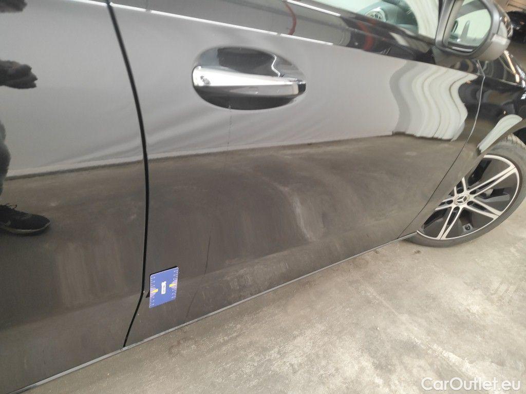 Mercedes  A-Klasse Mercedes-Benz  A 180 d Luxury Line 5d #23