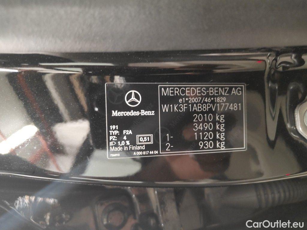 Mercedes  A-Klasse Mercedes-Benz  A 180 d Luxury Line 5d #18