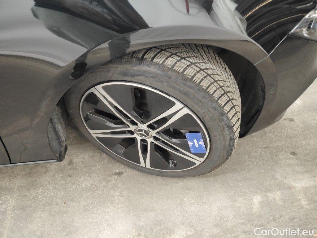 Mercedes  A-Klasse Mercedes-Benz  A 180 d Luxury Line 5d #51