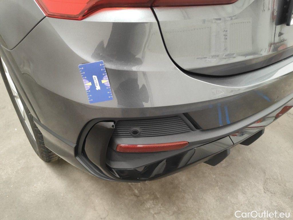 Audi  Q3 Audi  Sportback 35 TDI S tronic S Line Business Ed 5d #40