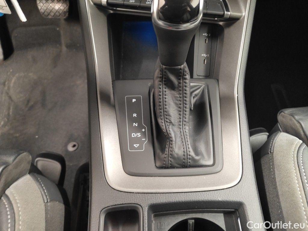 Audi  Q3 Audi  Sportback 35 TDI S tronic S Line Business Ed 5d #33