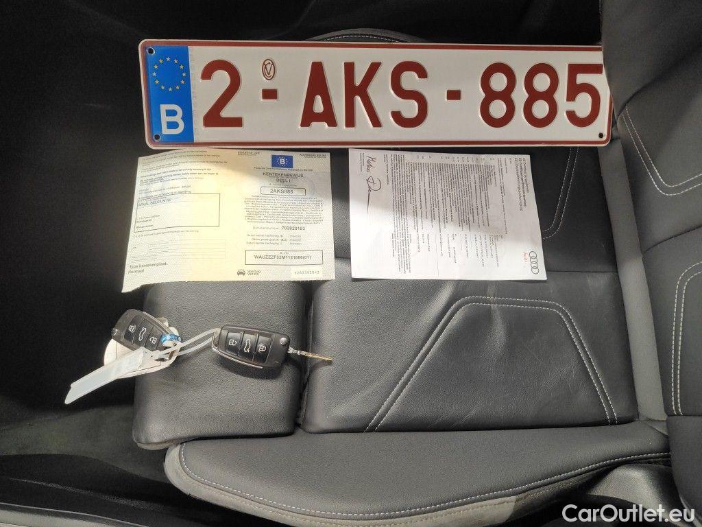 Audi  Q3 Audi  Sportback 35 TDI S tronic S Line Business Ed 5d #4