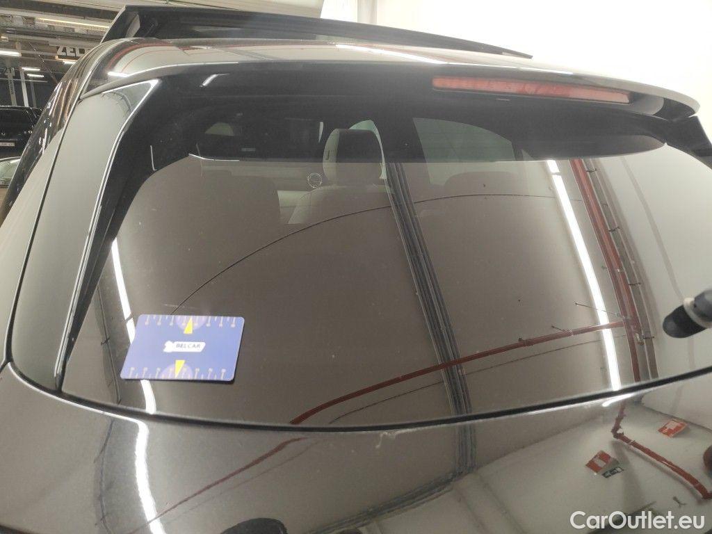 Mercedes  A-Klasse Mercedes-Benz  A 180 d Luxury Line 5d #40