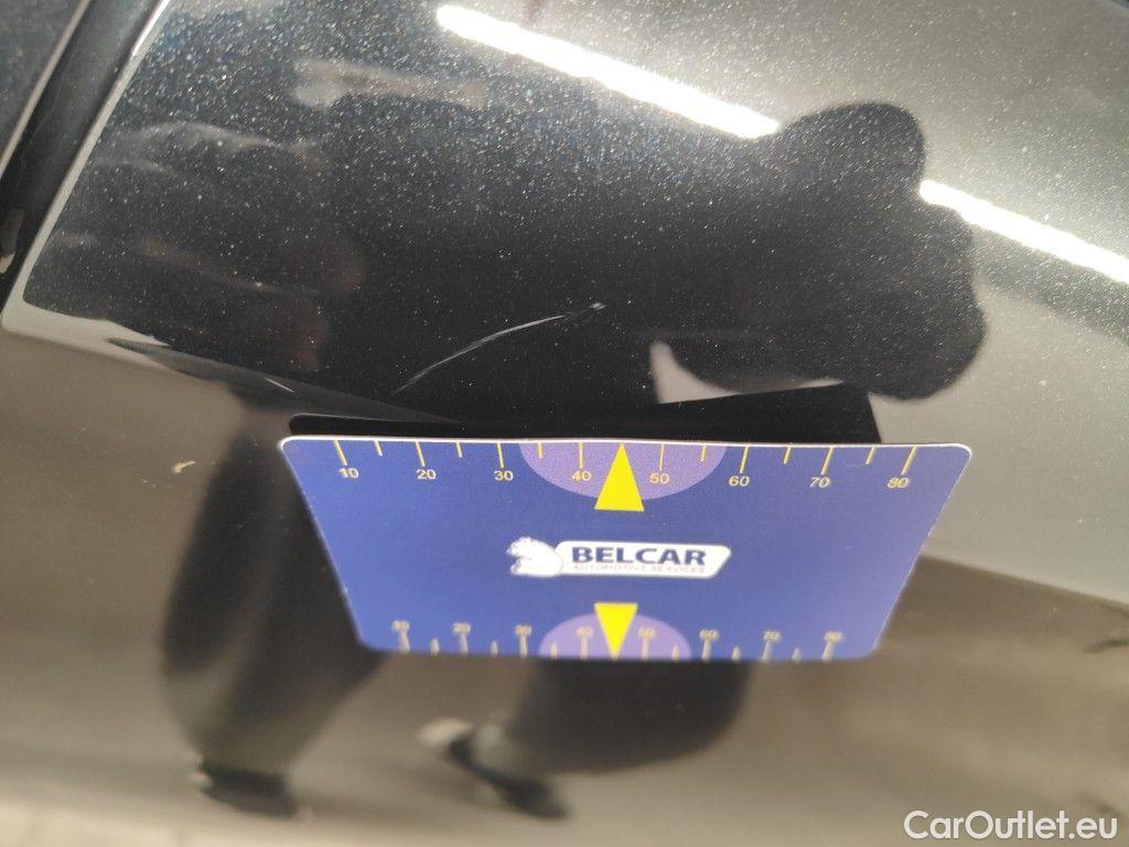 Mercedes  A-Klasse Mercedes-Benz  A 180 d Luxury Line 5d #36