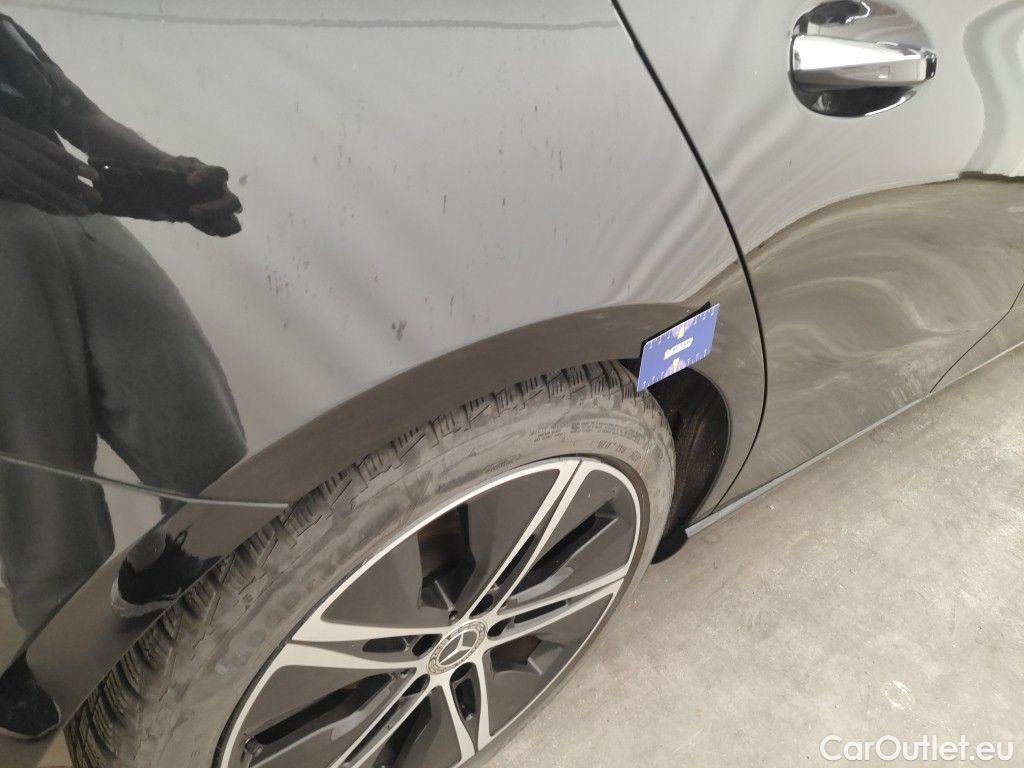 Mercedes  A-Klasse Mercedes-Benz  A 180 d Luxury Line 5d #19