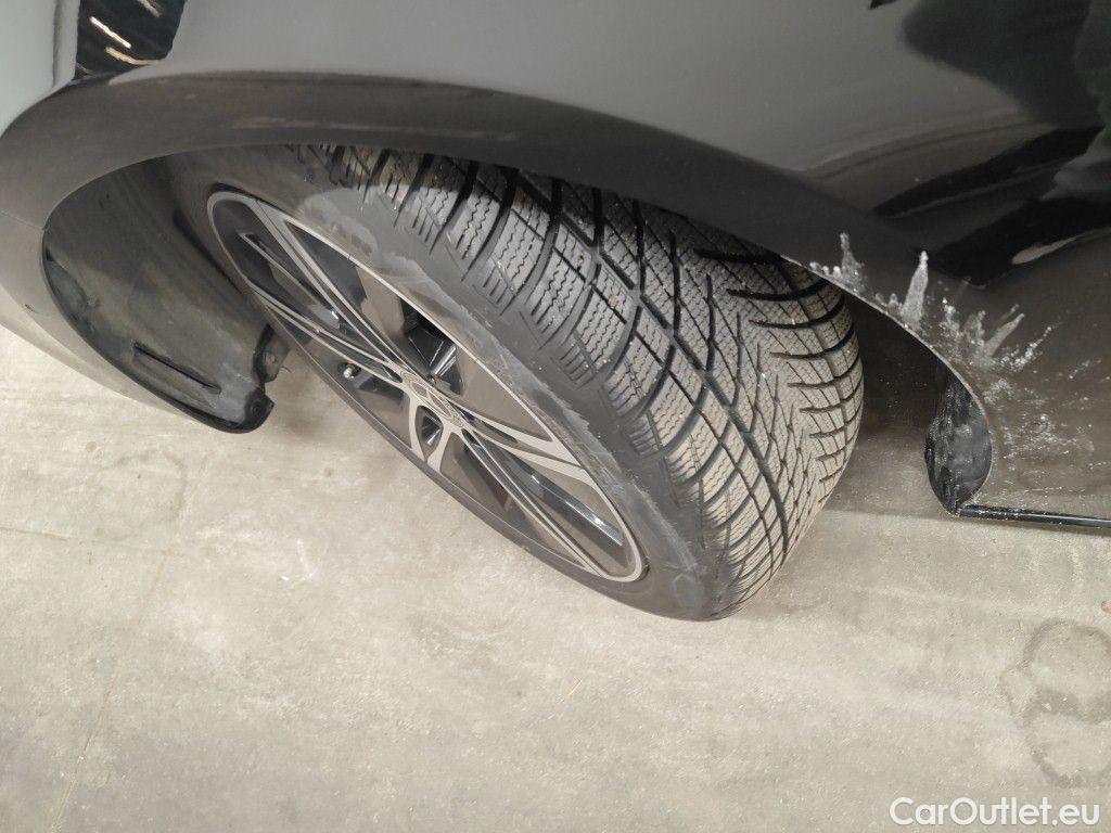 Mercedes  A-Klasse Mercedes-Benz  A 180 d Luxury Line 5d #16