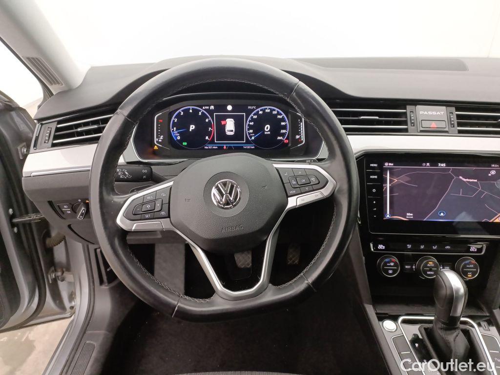Volkswagen  Passat Volkswagen  Variant 1.5 TSI OPF DSG7 Style Business 5d #20