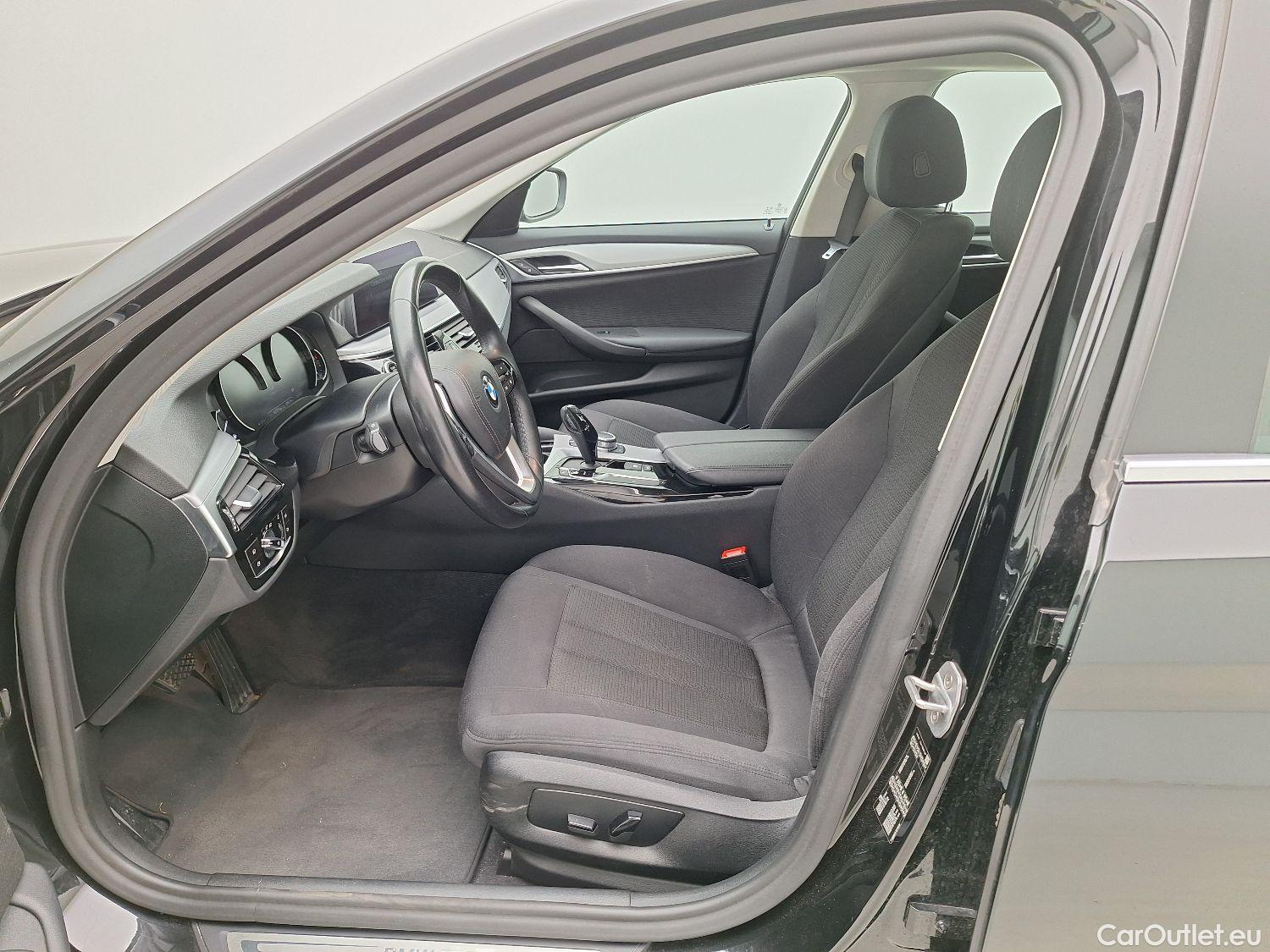 Bmw  Serie 5 BMW, 5-serie touring '17, BMW 5 Reeks Touring 518d Aut. (100 kW) 5d #3