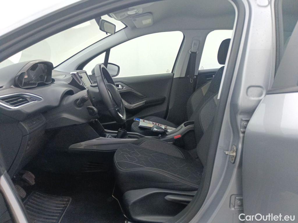 Peugeot  2008 Peugeot  1.2 Puretech 61kW S&S Active 5d #3