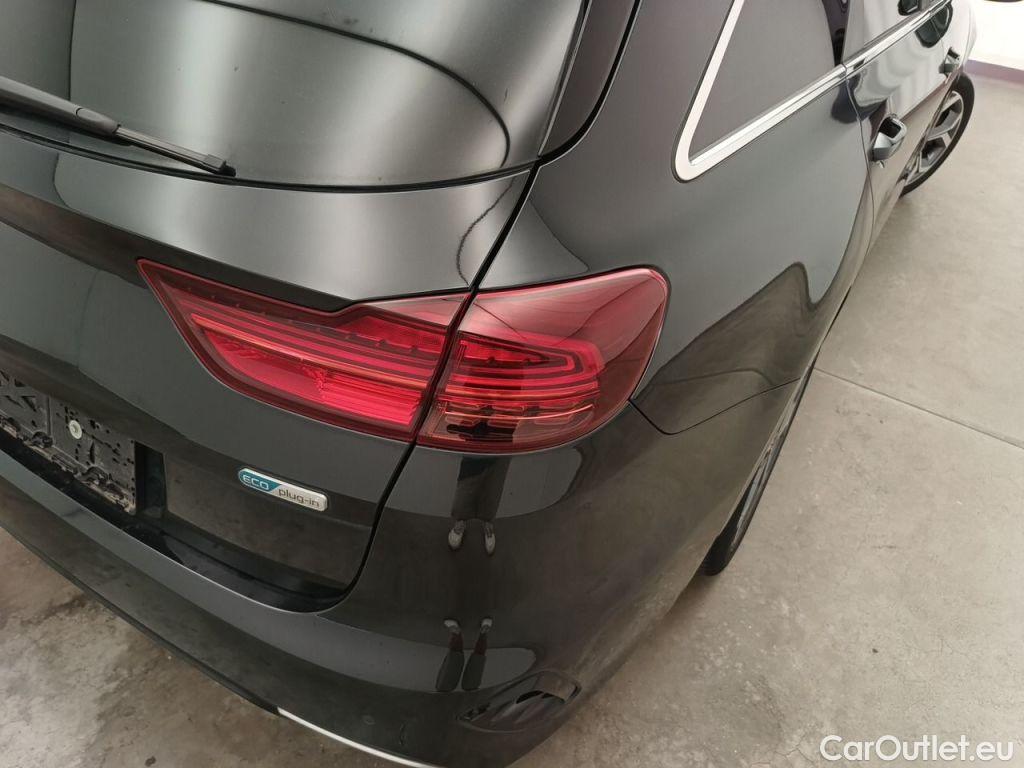 KIA  Cee'd KIA  Sportswagon Sense 1.6 GDi PHEV DCT ISG 5d #52