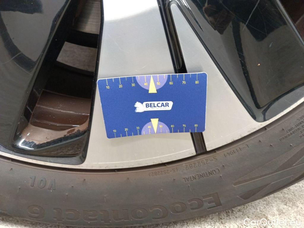 Volvo  XC 40 Volvo XC40 T3 Geartronic Momentum Pro 5d #60