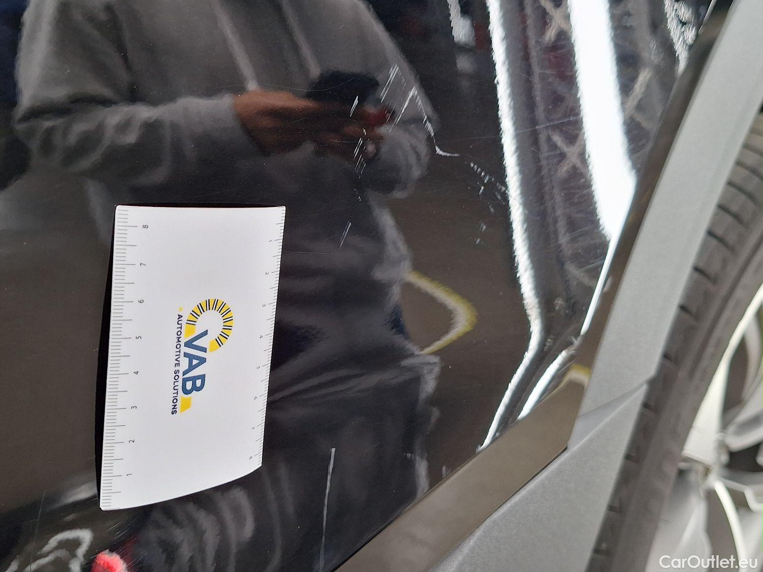  Audi  E-TRON Audi,  '19 BEV, Audi  50 Quattro 5d #16