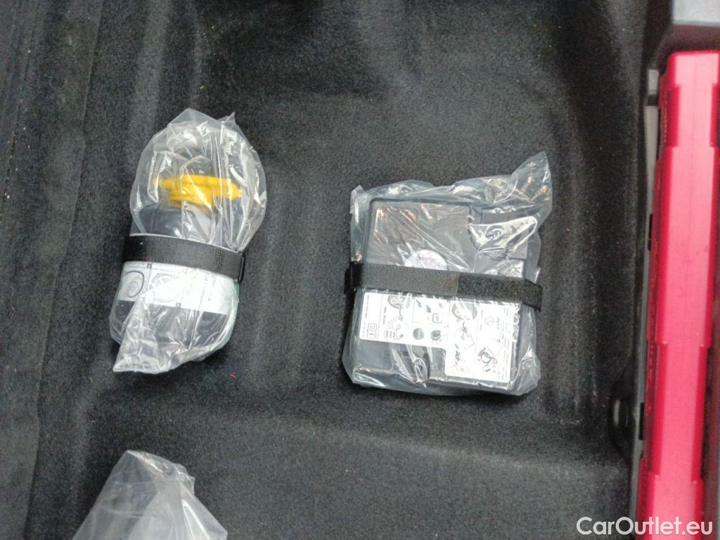 Mercedes  E-Klasse Mercedes-Benz  Break E 300de Business Solution 5d #15