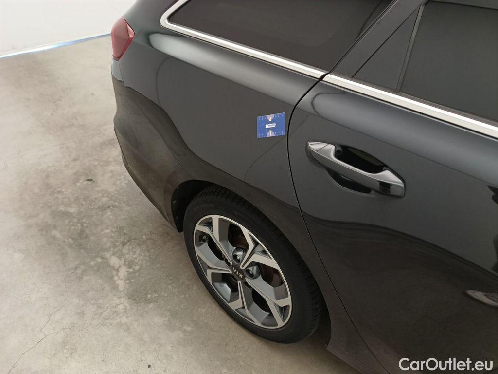 KIA  Cee'd KIA  Sportswagon Sense 1.6 GDi PHEV DCT ISG 5d #54