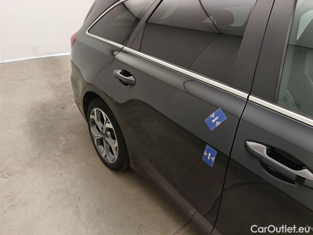 KIA  Cee'd KIA  Sportswagon Sense 1.6 GDi PHEV DCT ISG 5d #58