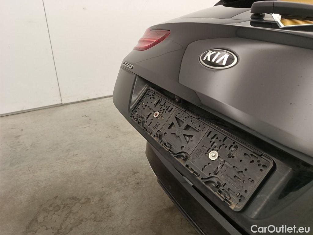 KIA  Cee'd KIA  Sportswagon Sense 1.6 GDi PHEV DCT ISG 5d #46