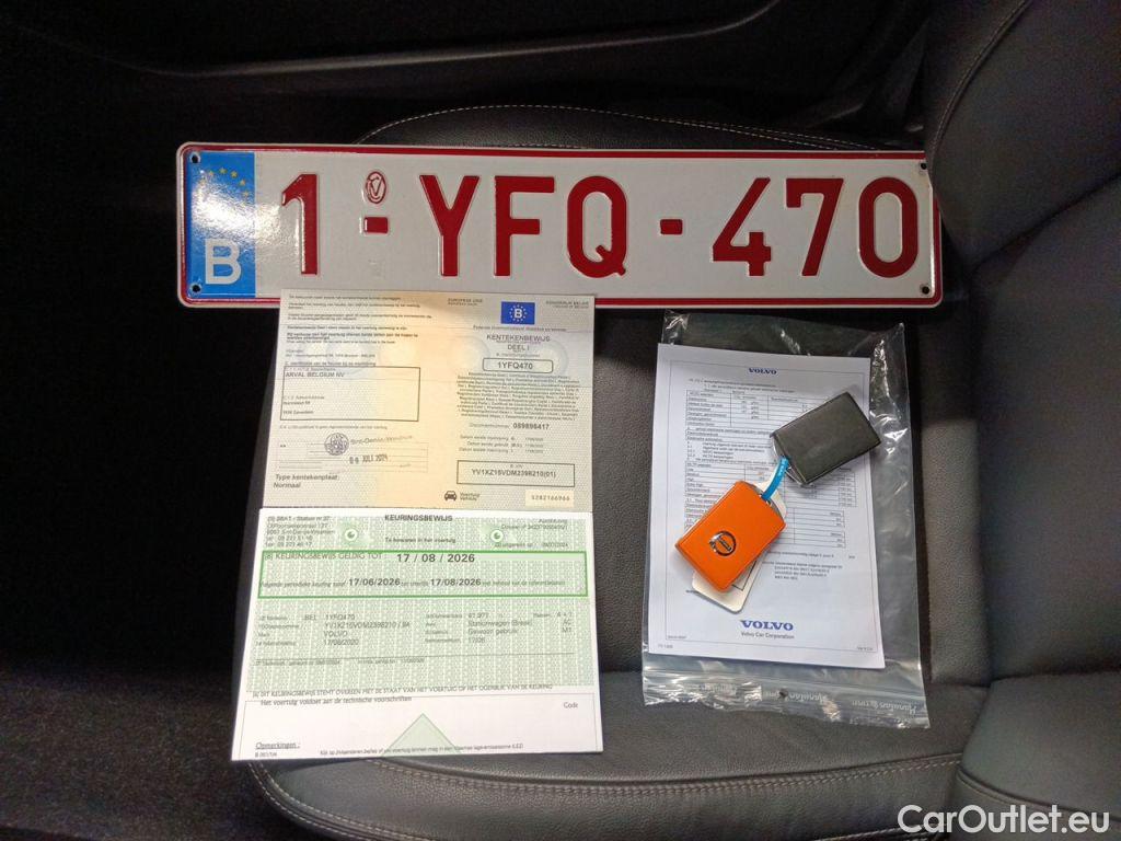 Volvo  XC 40 Volvo XC40 T3 Geartronic Momentum Pro 5d #4