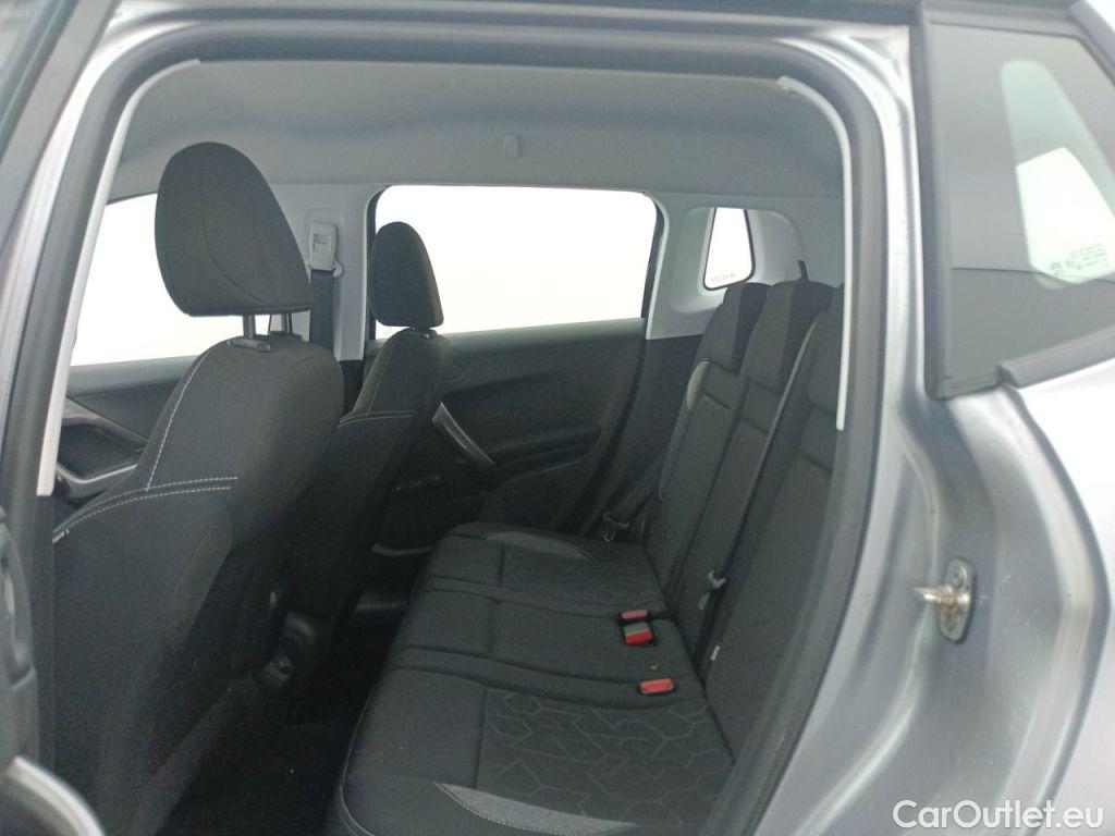 Peugeot  2008 Peugeot  1.2 Puretech 61kW S&S Active 5d #10