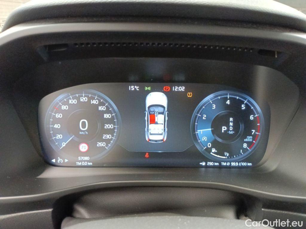 Volvo  XC 40 Volvo XC40 T3 Geartronic Momentum Pro 5d #6