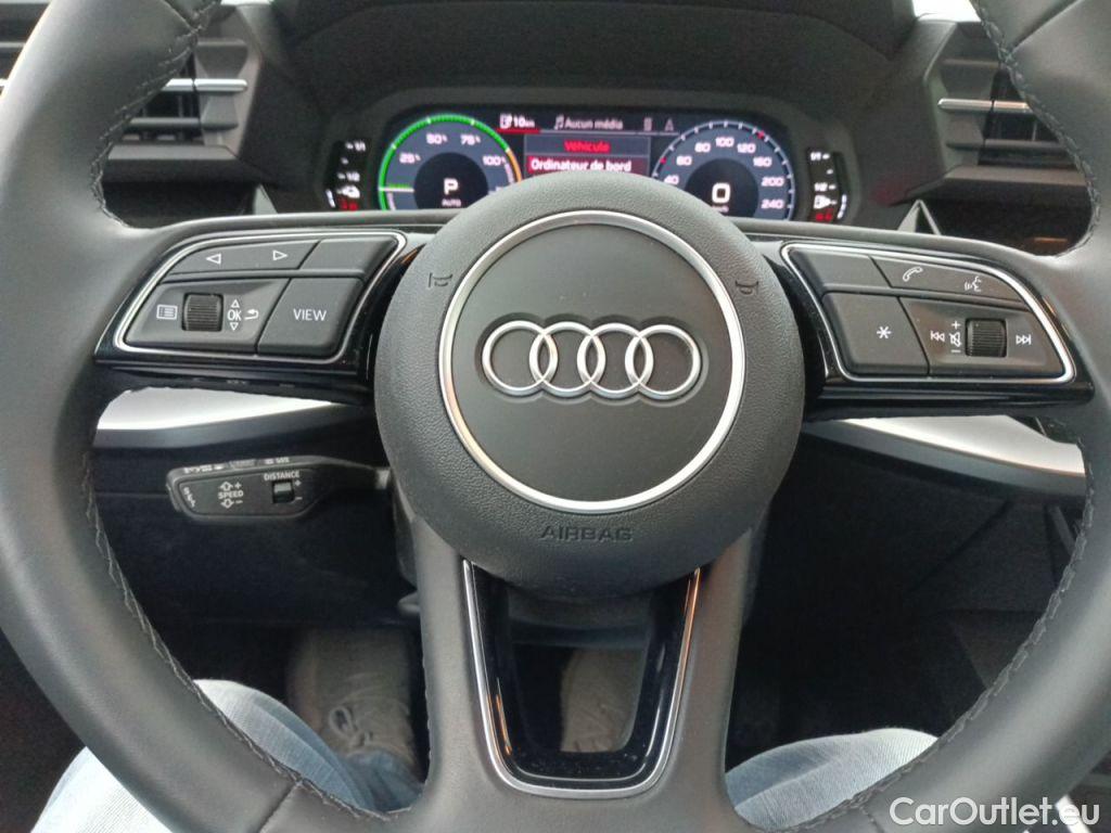Audi  A3 Audi  Sportback 1.4 40 TFSI e Attraction 5d #21