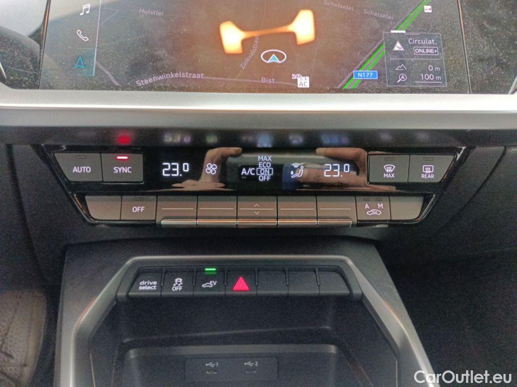 Audi  A3 Audi  Sportback 1.4 40 TFSI e Attraction 5d #23